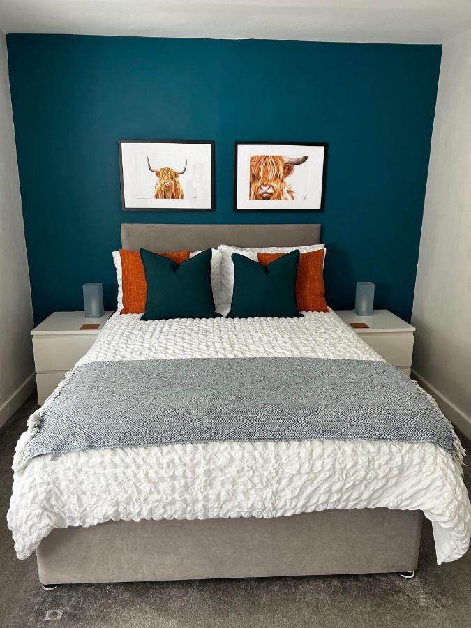 Entire Modern Apartment In Oban With Balcony Ngoại thất bức ảnh