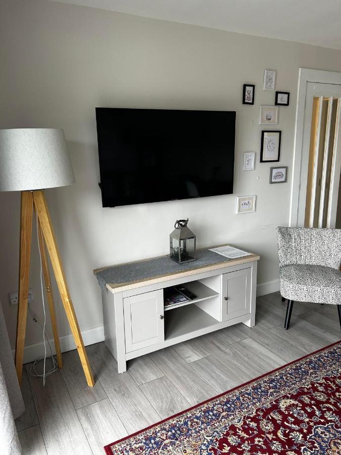 Entire Modern Apartment In Oban With Balcony Ngoại thất bức ảnh